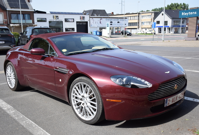 Aston Martin V8 Vantage Roadster