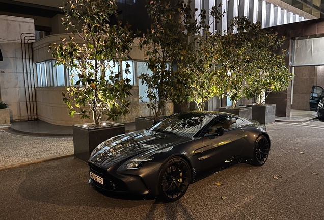 Aston Martin Vantage 2024