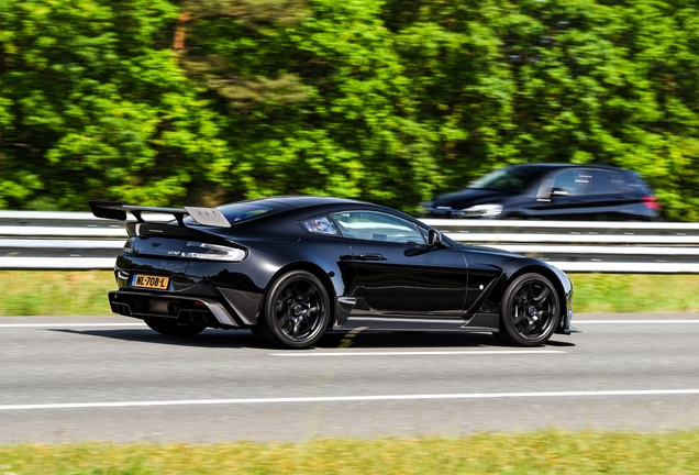 Aston Martin Vantage GT12