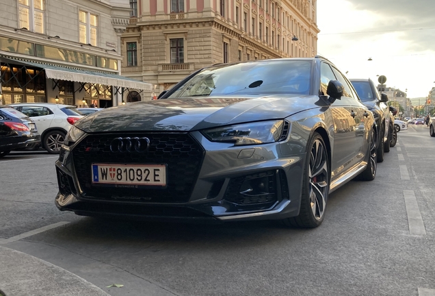 Audi RS4 Avant B9