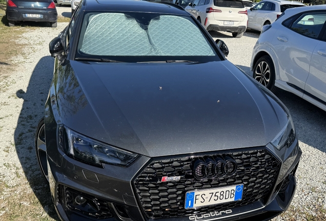 Audi RS4 Avant B9