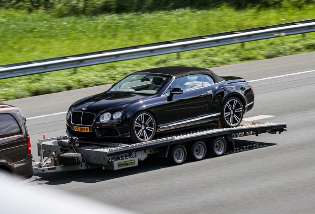 Bentley Continental GTC V8