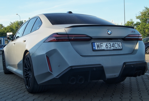 BMW M5 G90