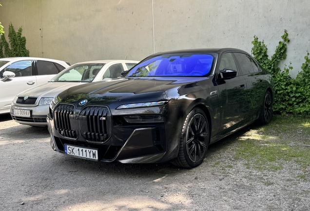 BMW M760e xDrive