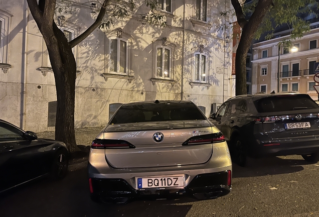 BMW M760e xDrive