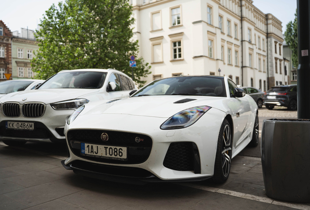 Jaguar F-TYPE SVR Coupé