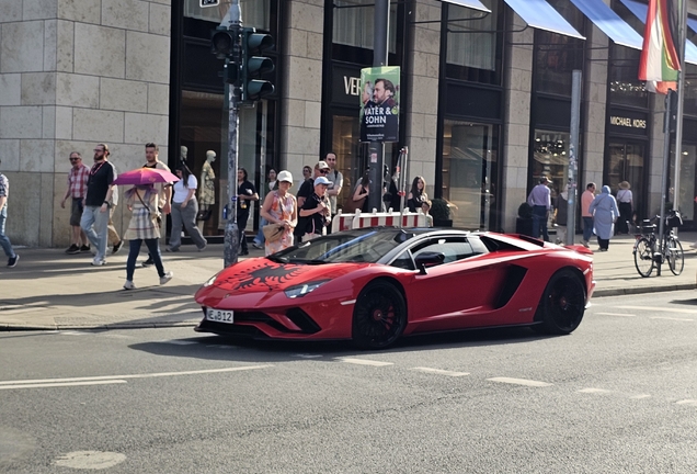 Lamborghini Aventador S LP740-4 Roadster