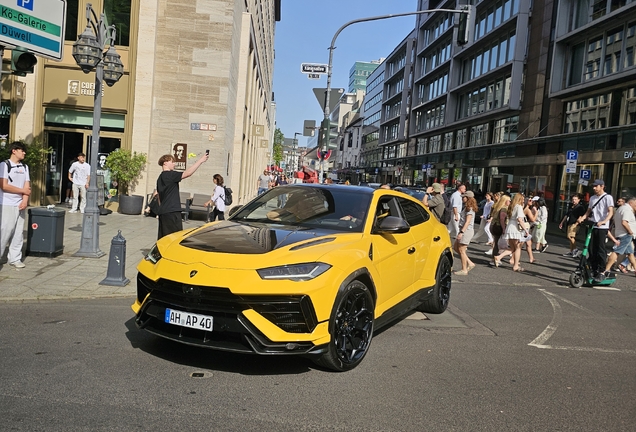Lamborghini Urus Performante