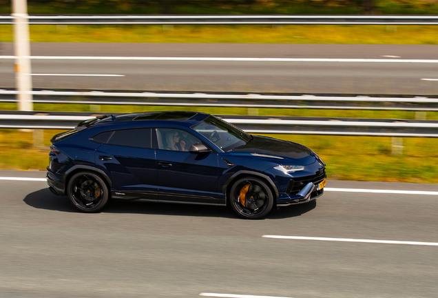 Lamborghini Urus Performante