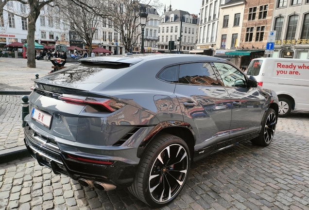 Lamborghini Urus S