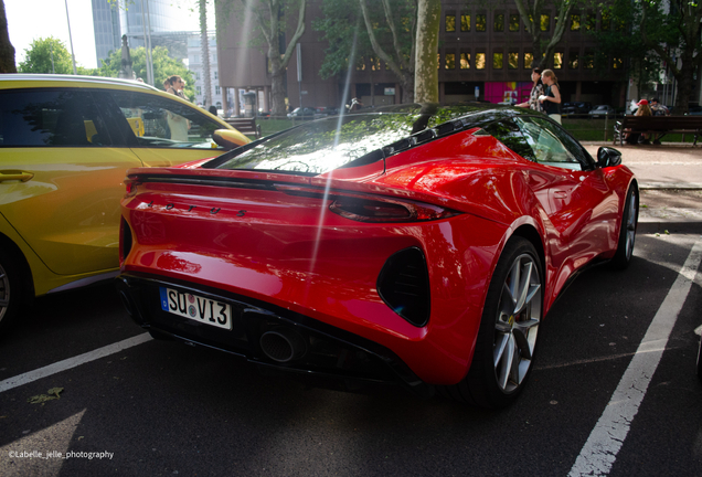 Lotus Emira