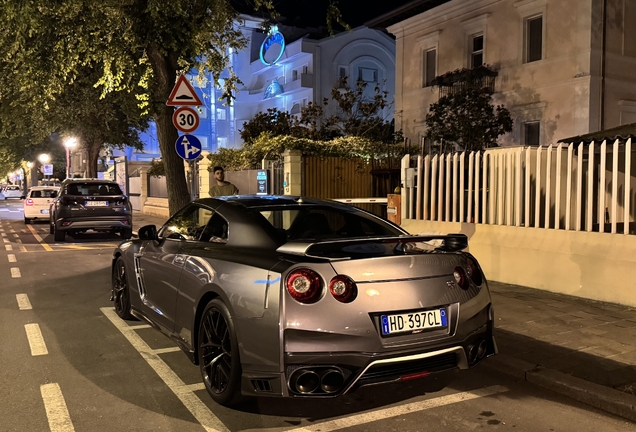Nissan GT-R 2017