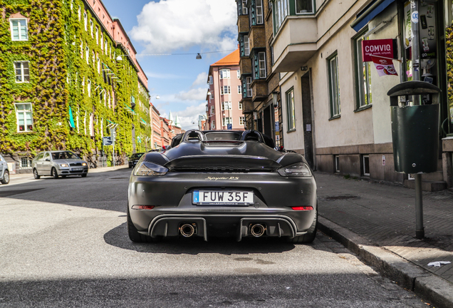 Porsche 718 Spyder RS Weissach Package