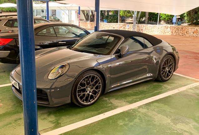 Porsche 992 Carrera S Cabriolet MkII