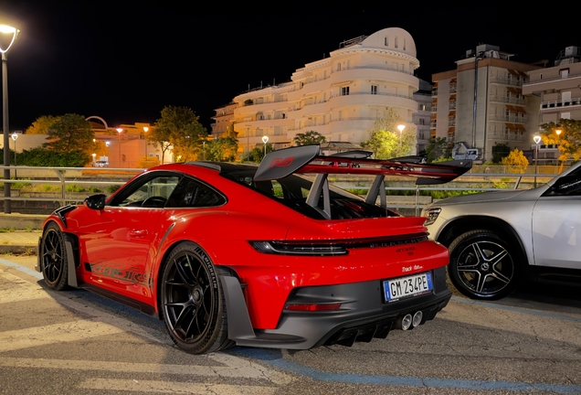 Porsche 992 GT3 RS MkI Weissach Package