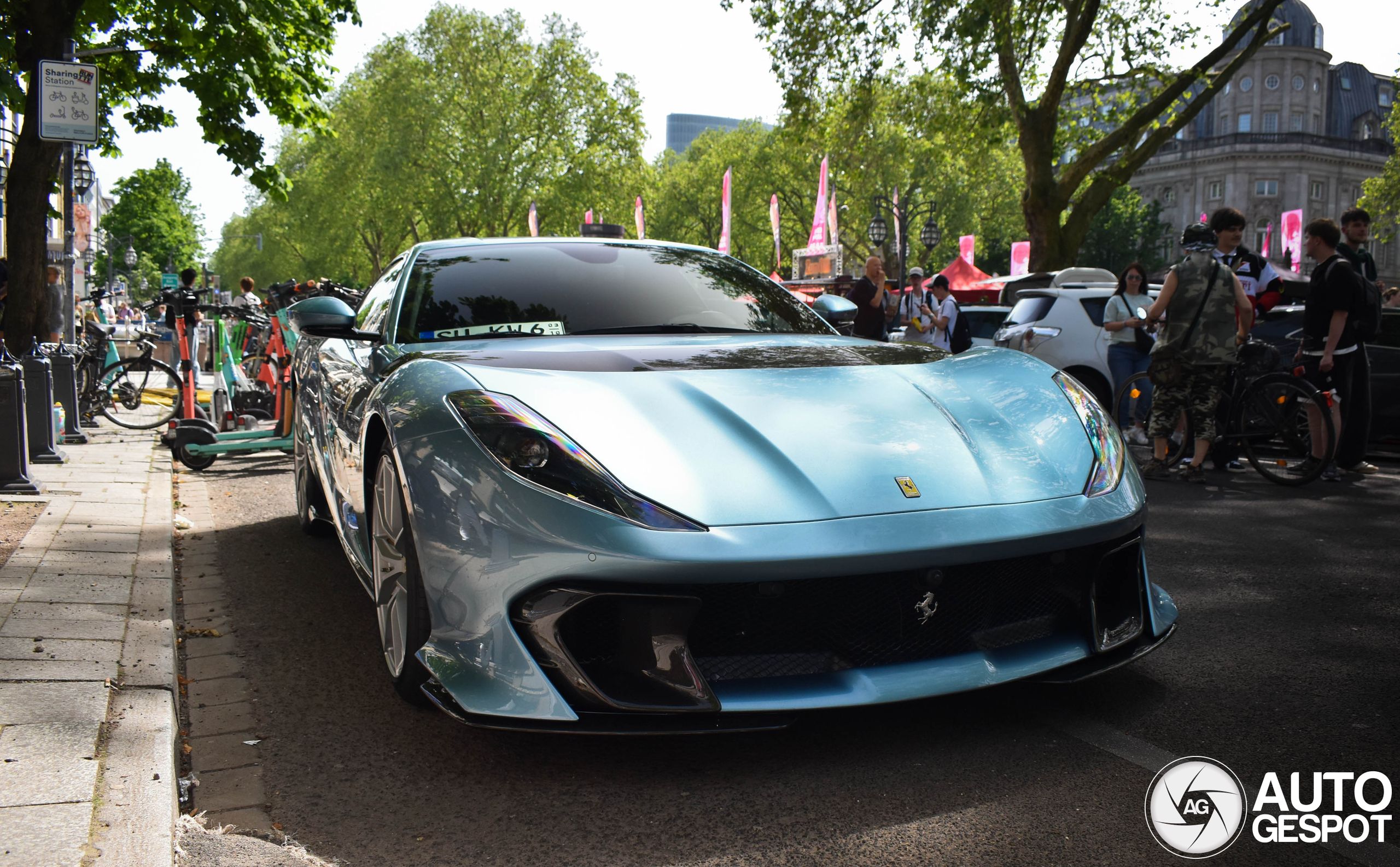 Ferrari 812 Competizione