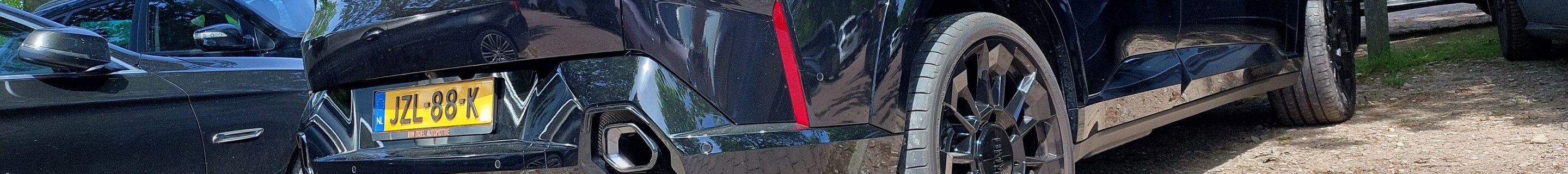 BMW XM G09