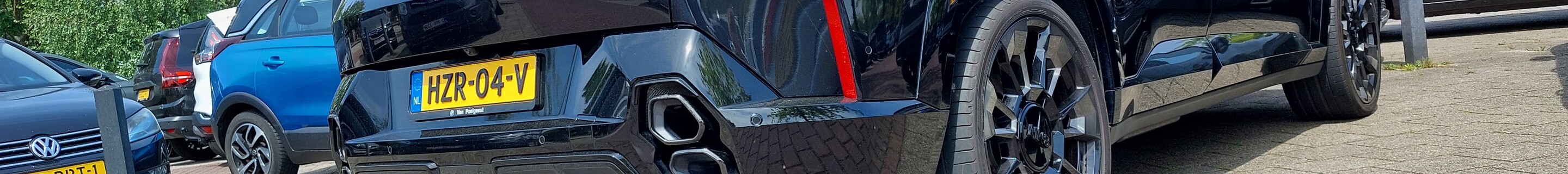 BMW XM G09