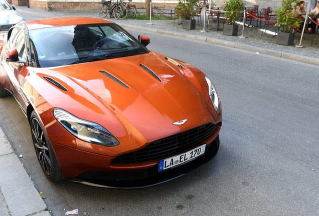 Aston Martin DB11