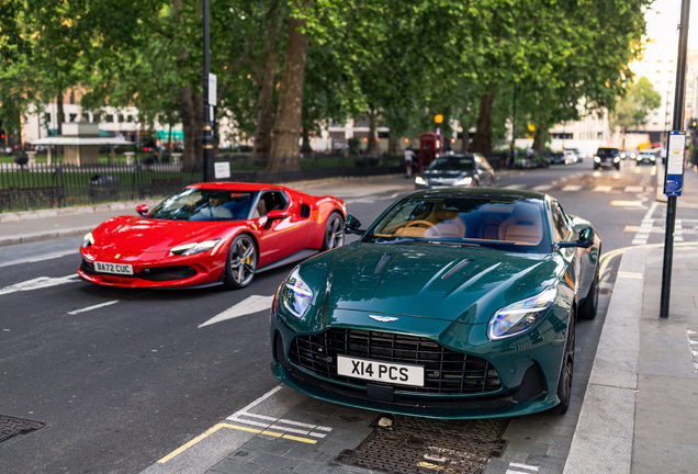 Aston Martin DB12