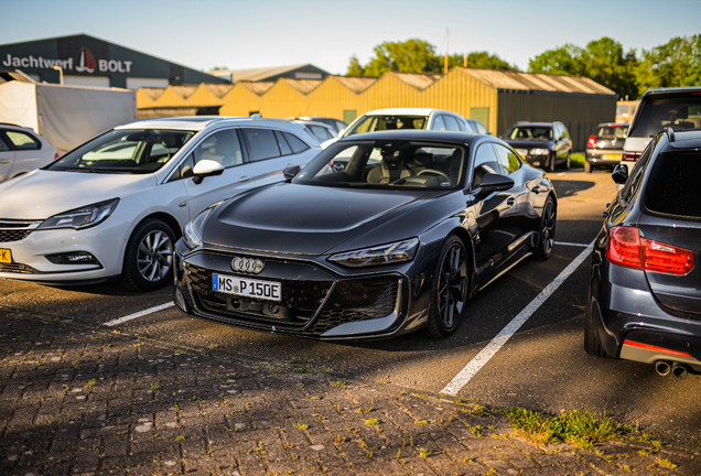 Audi RS E-Tron GT 2025