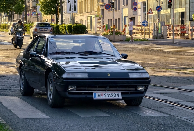 Ferrari 412