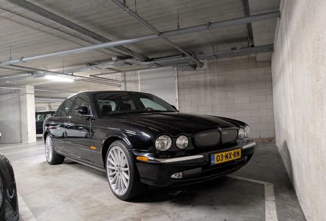 Jaguar XJR