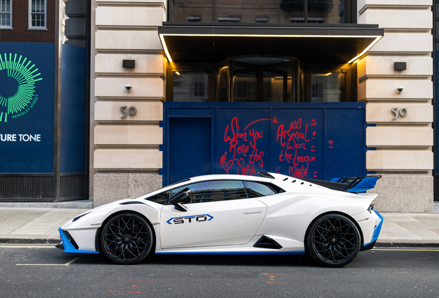 Lamborghini Huracán LP640-2 STO