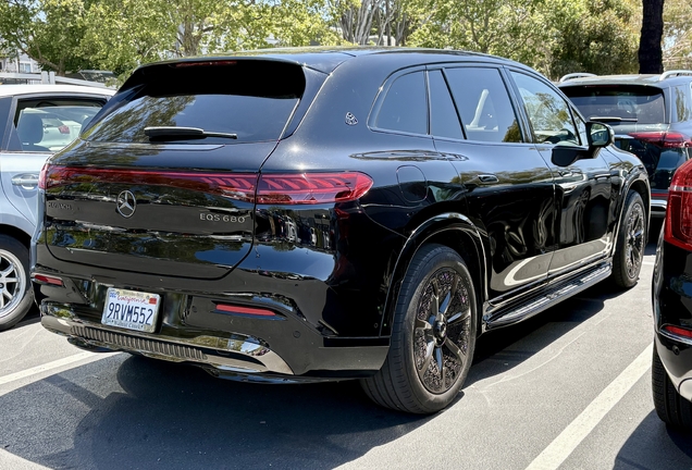 Mercedes-Maybach EQS 680 SUV Night Series