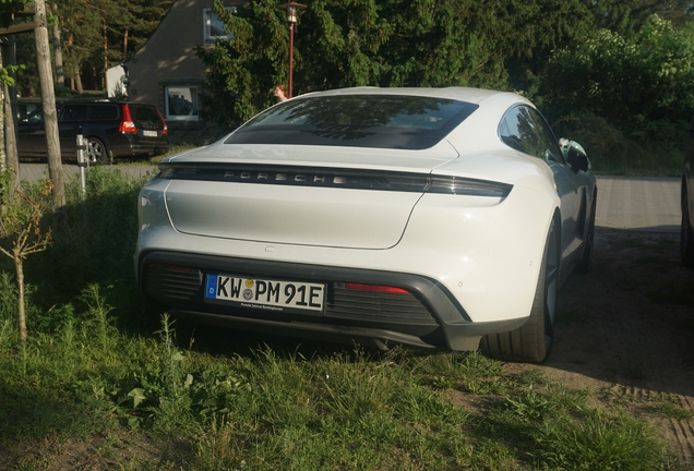 Porsche Taycan Turbo MkI