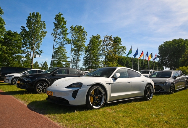 Porsche Taycan Turbo S MkI