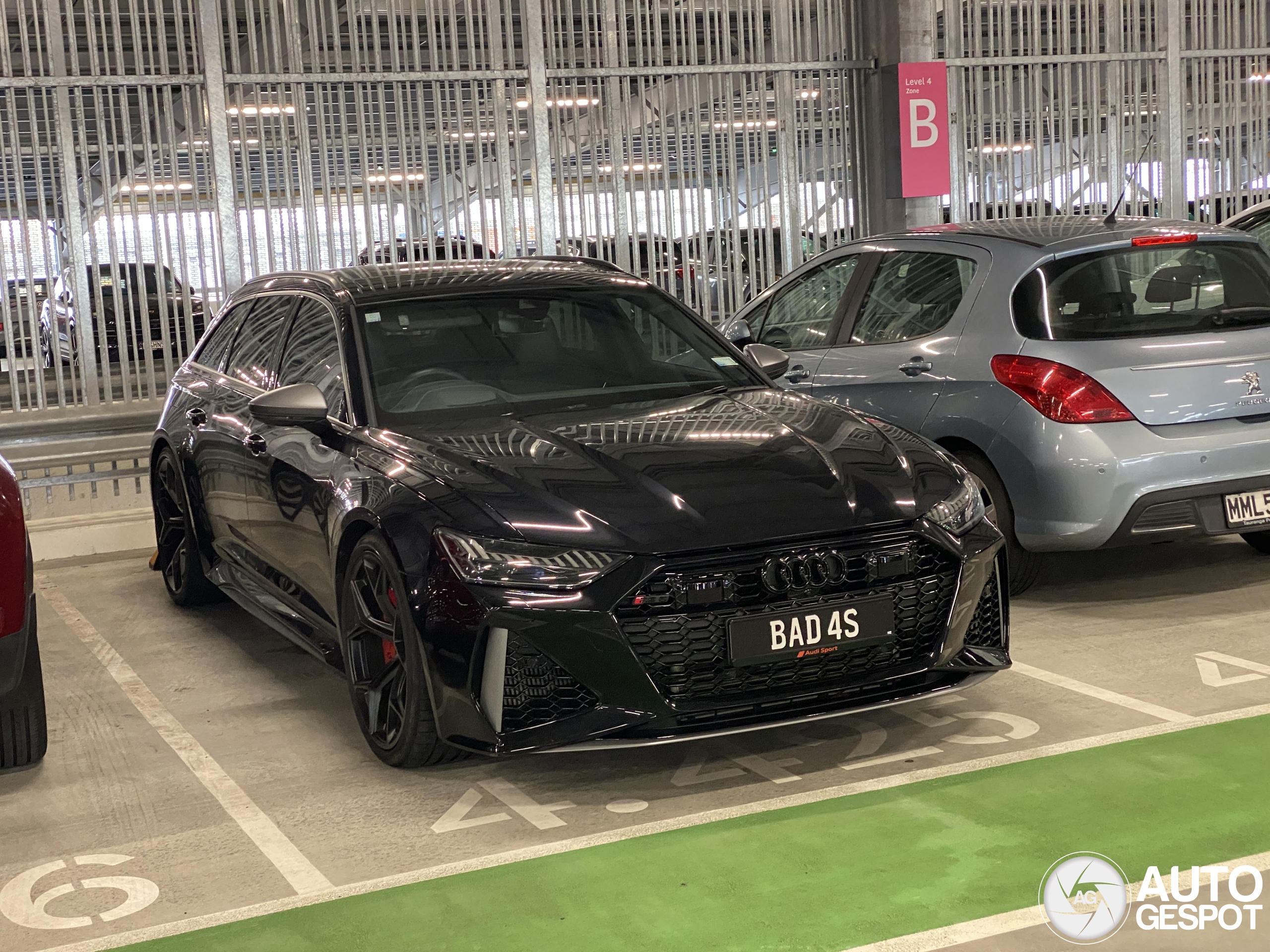 Audi RS6 Avant C8