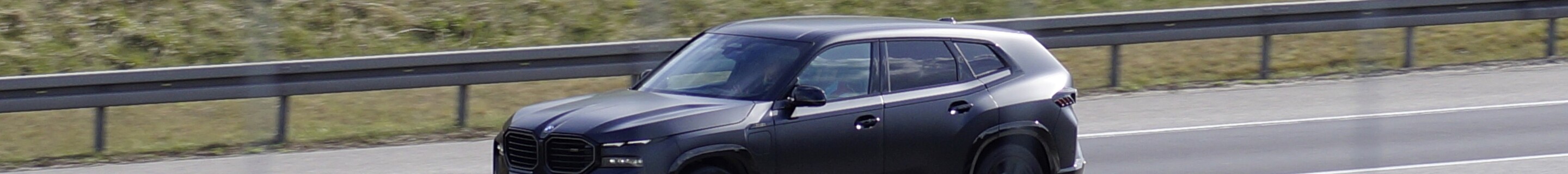 BMW XM G09