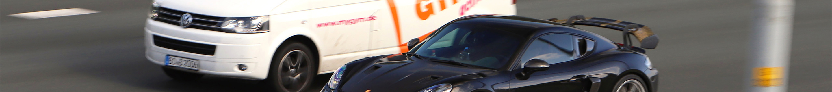 Porsche 718 Cayman GT4 RS Weissach Package