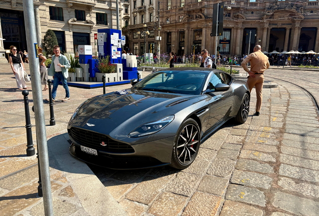 Aston Martin DB11