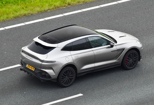 Aston Martin DBX707