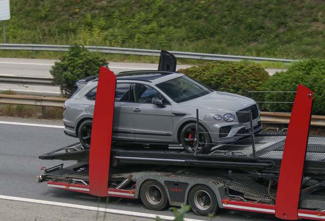 Bentley Bentayga Hybrid S 2024