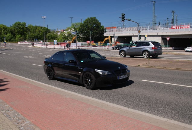 BMW M5 E60 2005