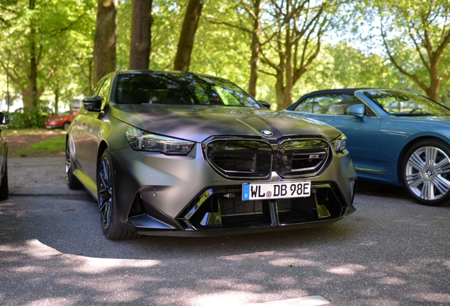 BMW M5 G90