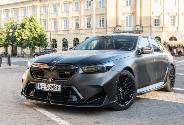 BMW M5 G90