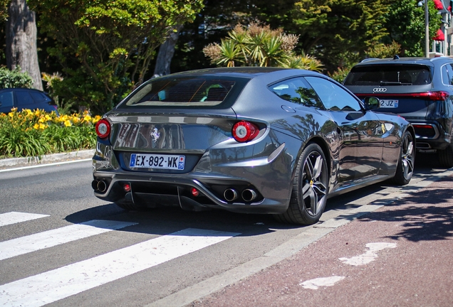 Ferrari FF