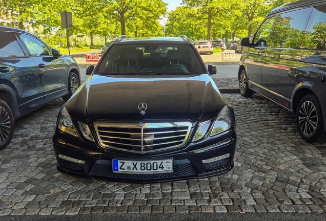 Mercedes-Benz E 63 AMG S212