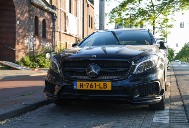 Mercedes-Benz GLA 45 AMG X156