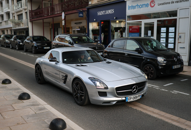 Mercedes-Benz SLS AMG