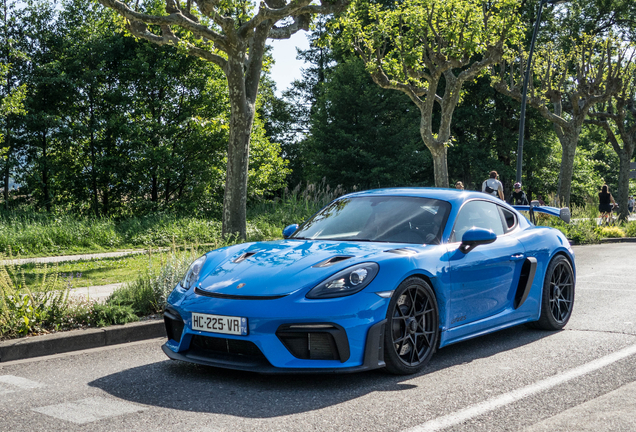 Porsche 718 Cayman GT4 RS