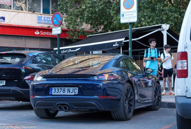 Porsche 718 Cayman S