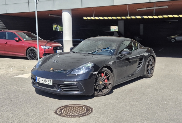 Porsche 718 Cayman S
