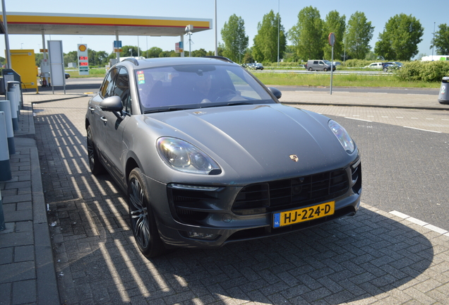 Porsche 95B Macan Turbo MkI