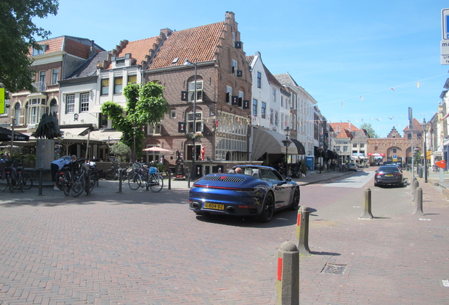 Porsche 992 Carrera 4S Cabriolet MkI