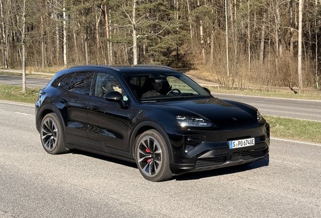 Porsche Cayenne Turbo Electric